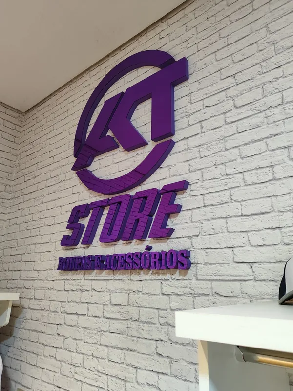 Trabalho da Acrílicos PMW para KT Store: acrílico roxo